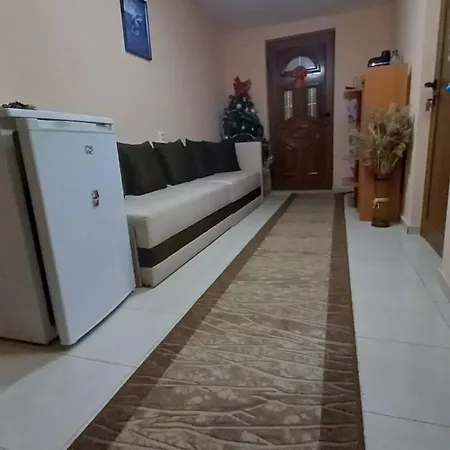 казакови Nyaraló *